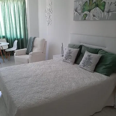 Комфортная Студия Первая Линия Apartment *